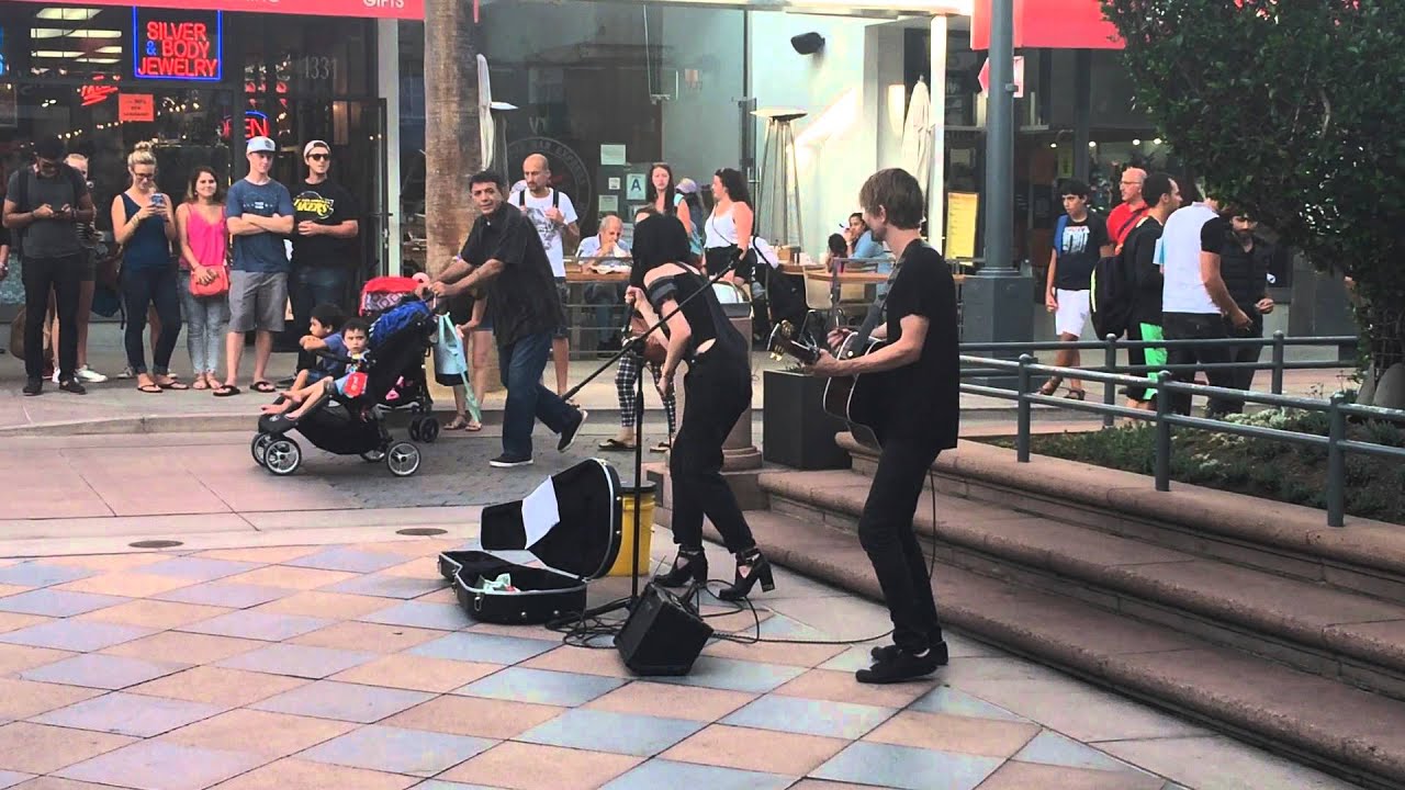 Carly Rae Jepsen - Call Me Maybe - Acoustic - Live in Santa Monica