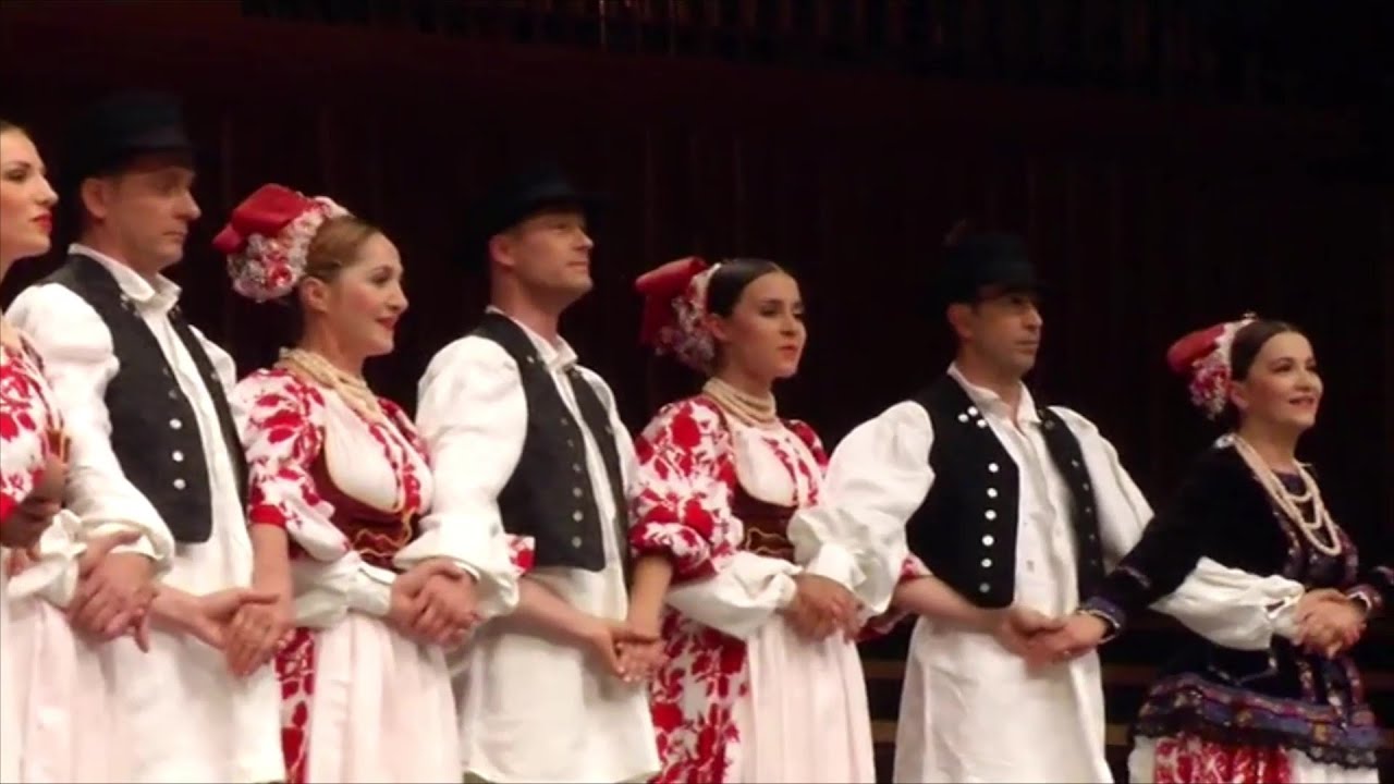 Ansambl Lado - Lijepo pjeva za lugom djevojka