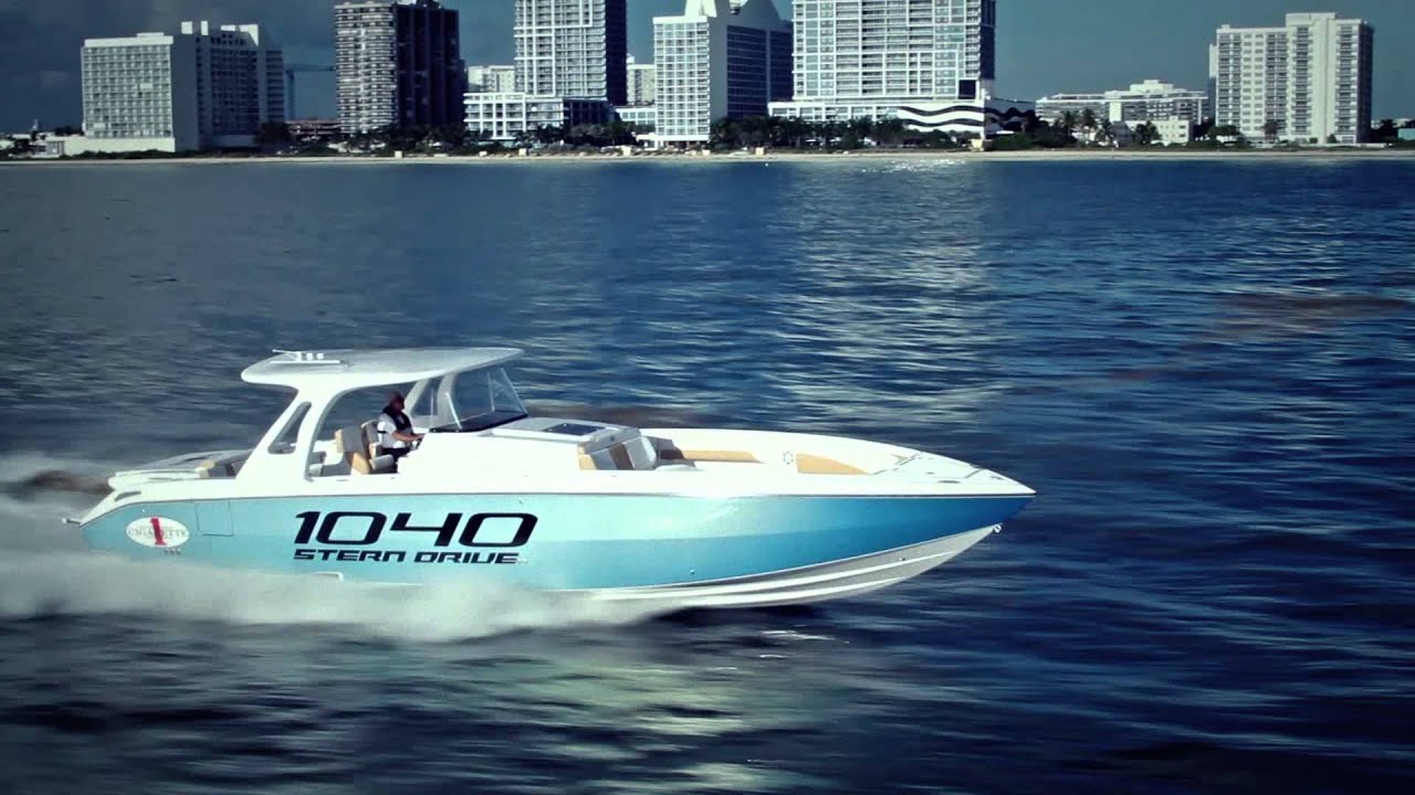 The New Cigarette 41' Stern Drive 1040 - OPEN TO A NEW ERA