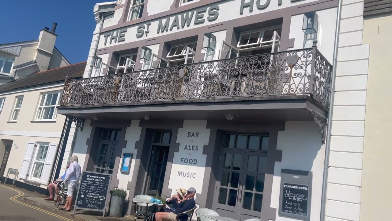Exploring St. Mawes: Coastal Charms of Cornwall