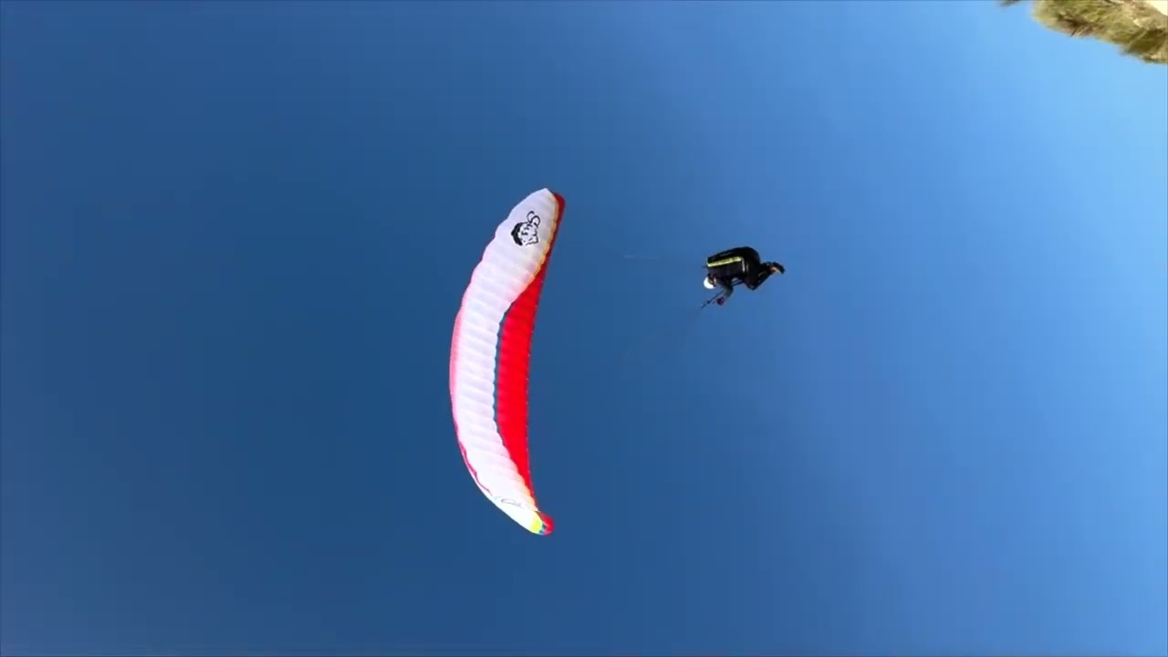 Starkwind-Soaren in der Normandie - Paragliding