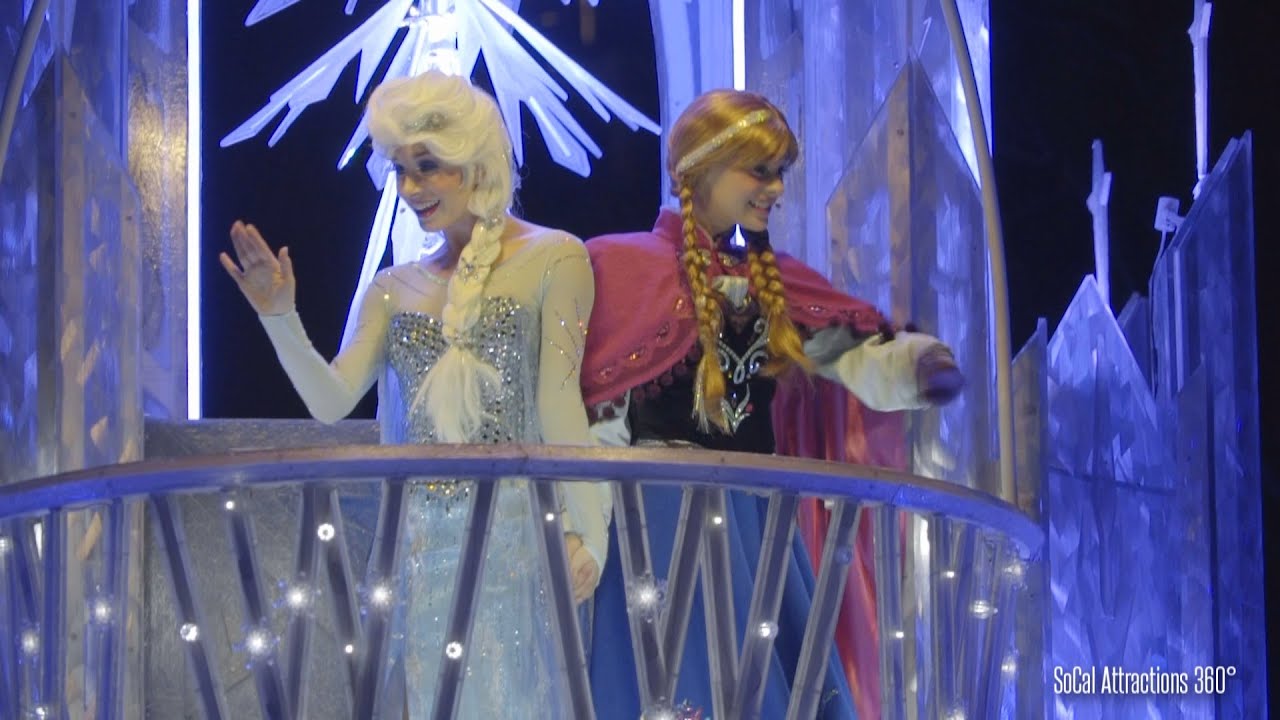 [HD] Nighttime Frozen Float with Anna, Elsa, and Olaf in Paint the Night Parade 2015