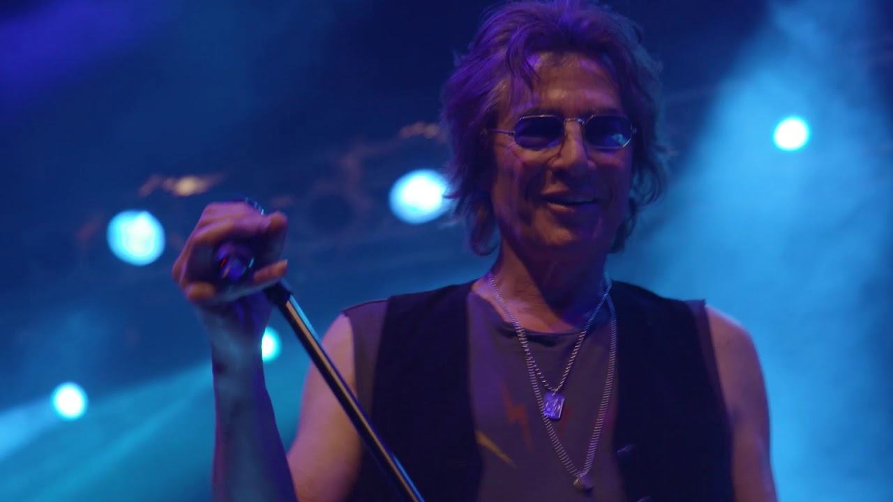 Fortune - "Thrill Of It All" - Live Video
