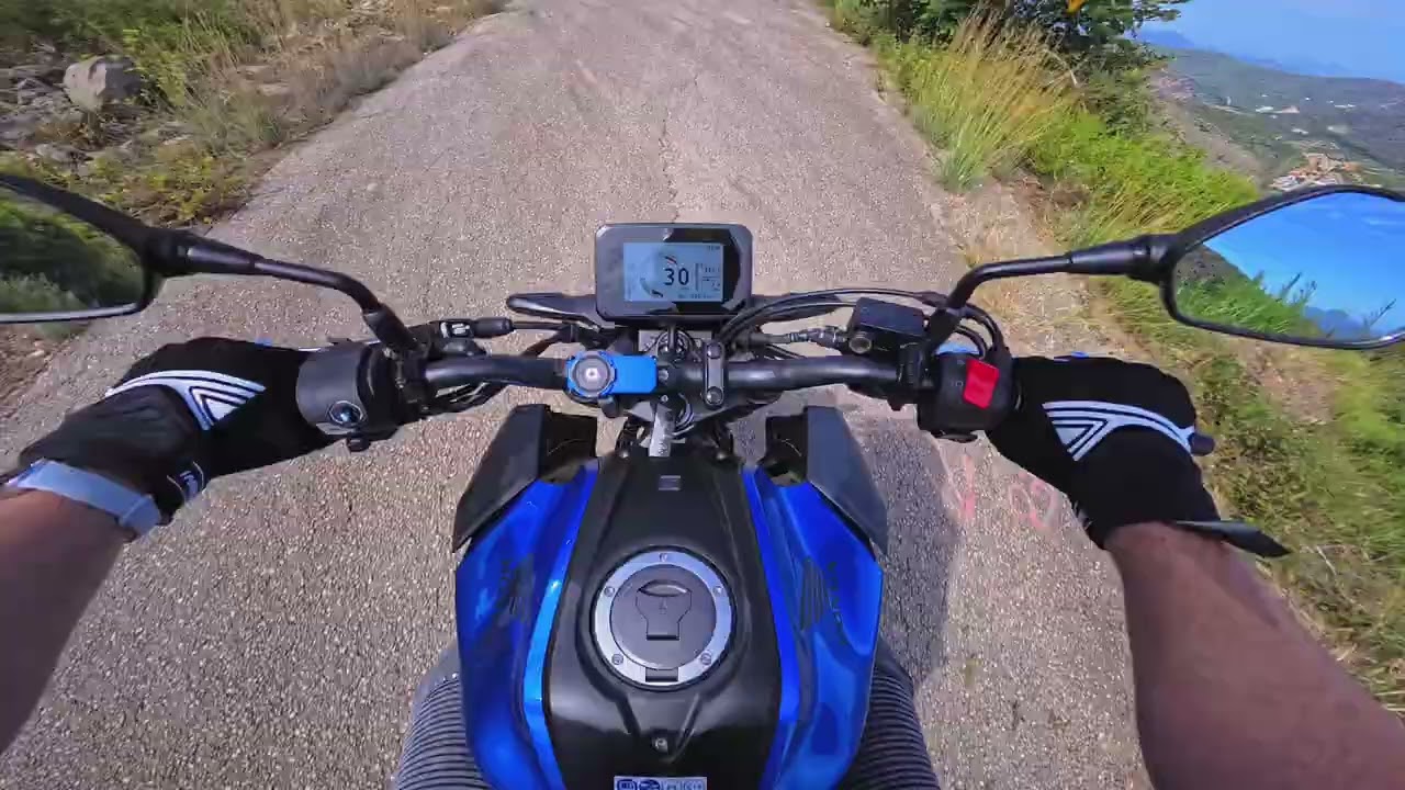 HONDA CB125R 2025 (ADRI)  NOVATO  EN MOTO + SUBIMOS AL MIRADOR