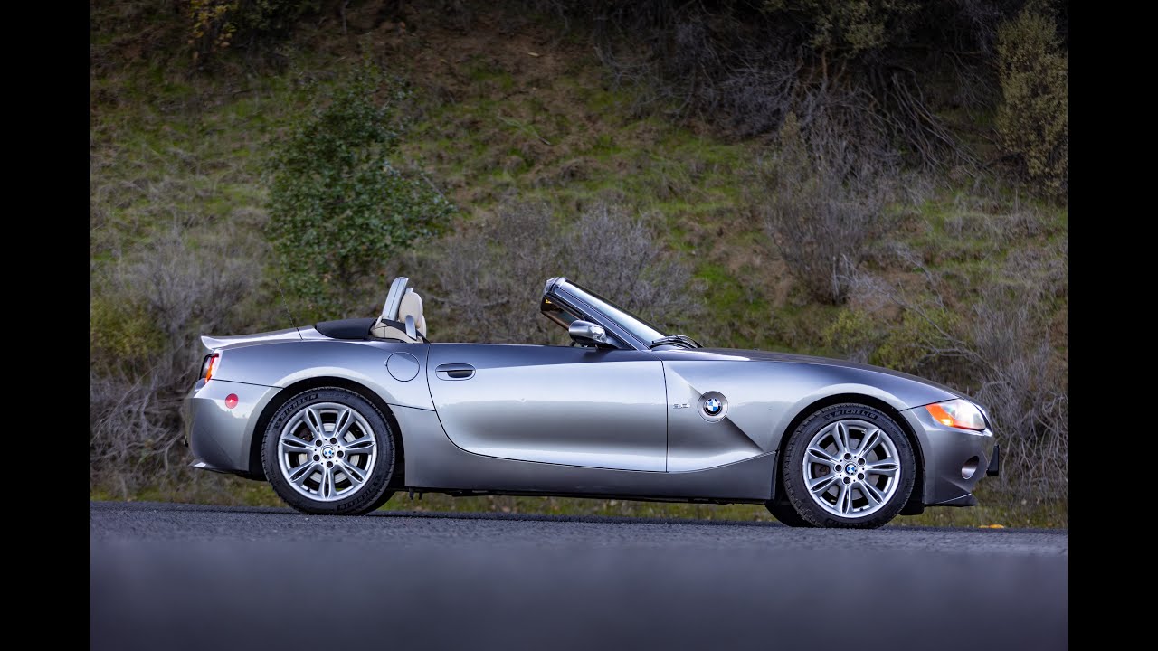 Bangle Z: 2004 BMW Z4 3.0i 6spd Tour and Drive