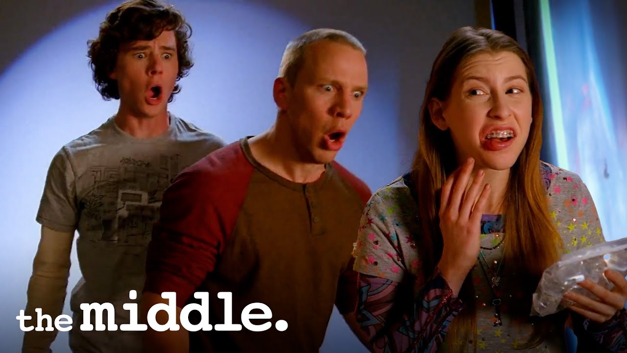 Sue Breaks Up with Darrin After He Punches Her | The Middle