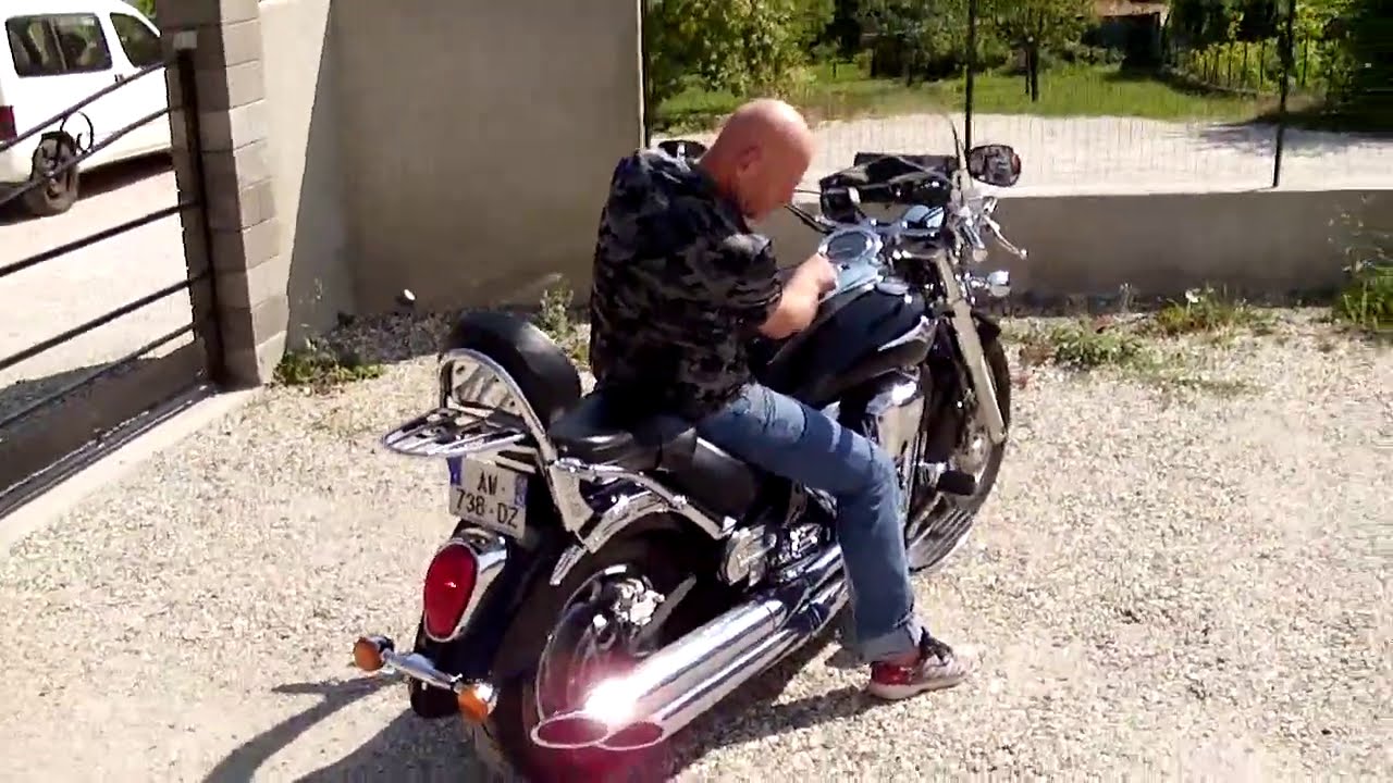 VFM présentation Kawasaki VN 2000