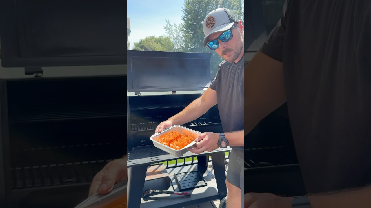 We had to try the viral smoked cream cheese dip🔥🧀 #smokedcreamcheese #bbq #bbqseasoning