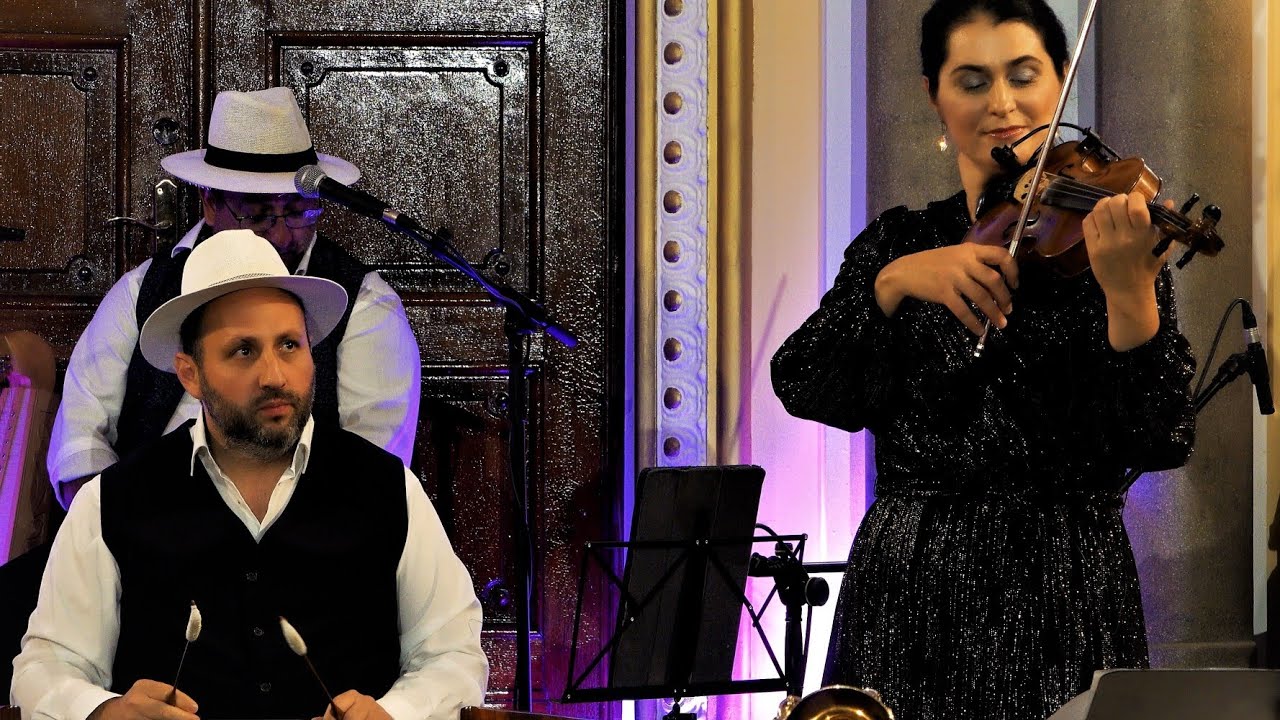Szentirmay - Sarasate:  Zigeunerweisen Csak egy kislány... (Masa Tamás - Bódi Mónika - Lisztes Jenő)