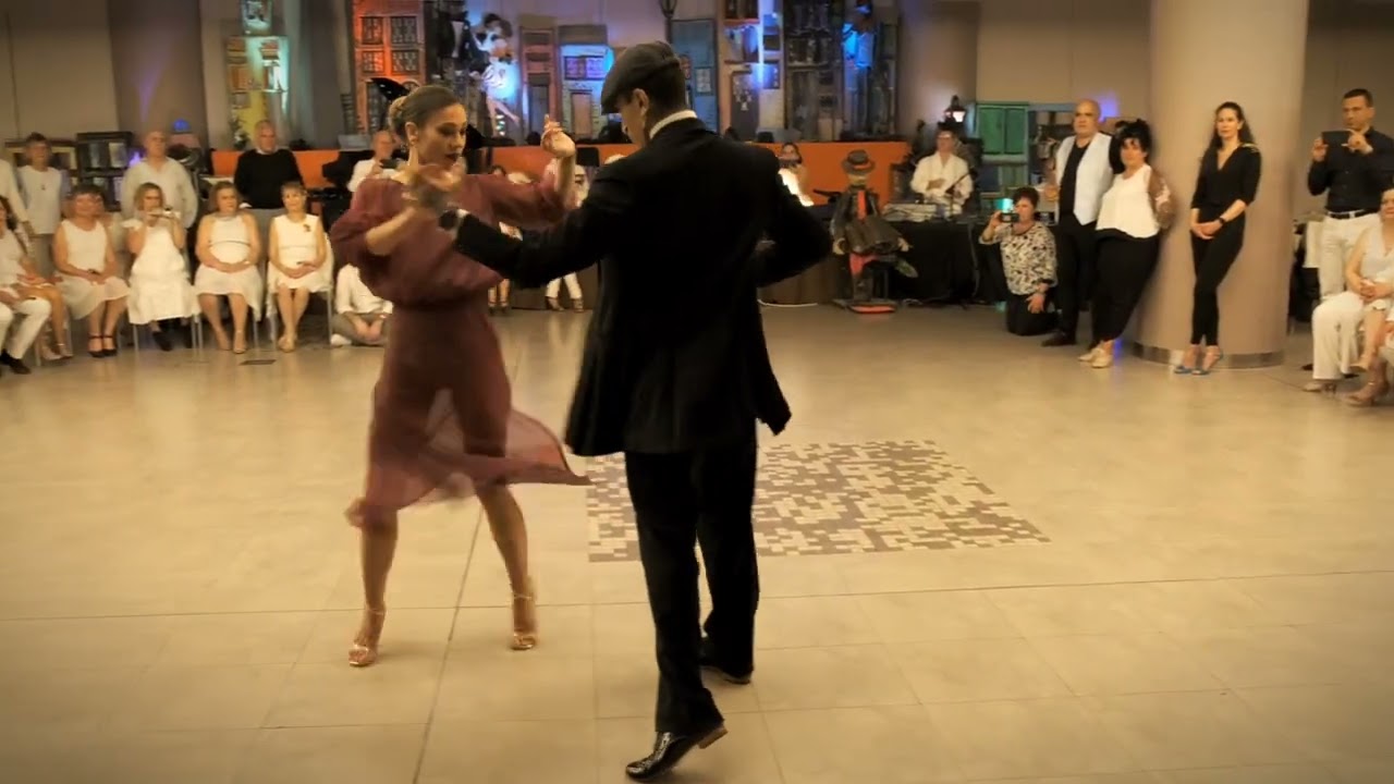 Bruna Estellita & Julian Sànchez ballant 