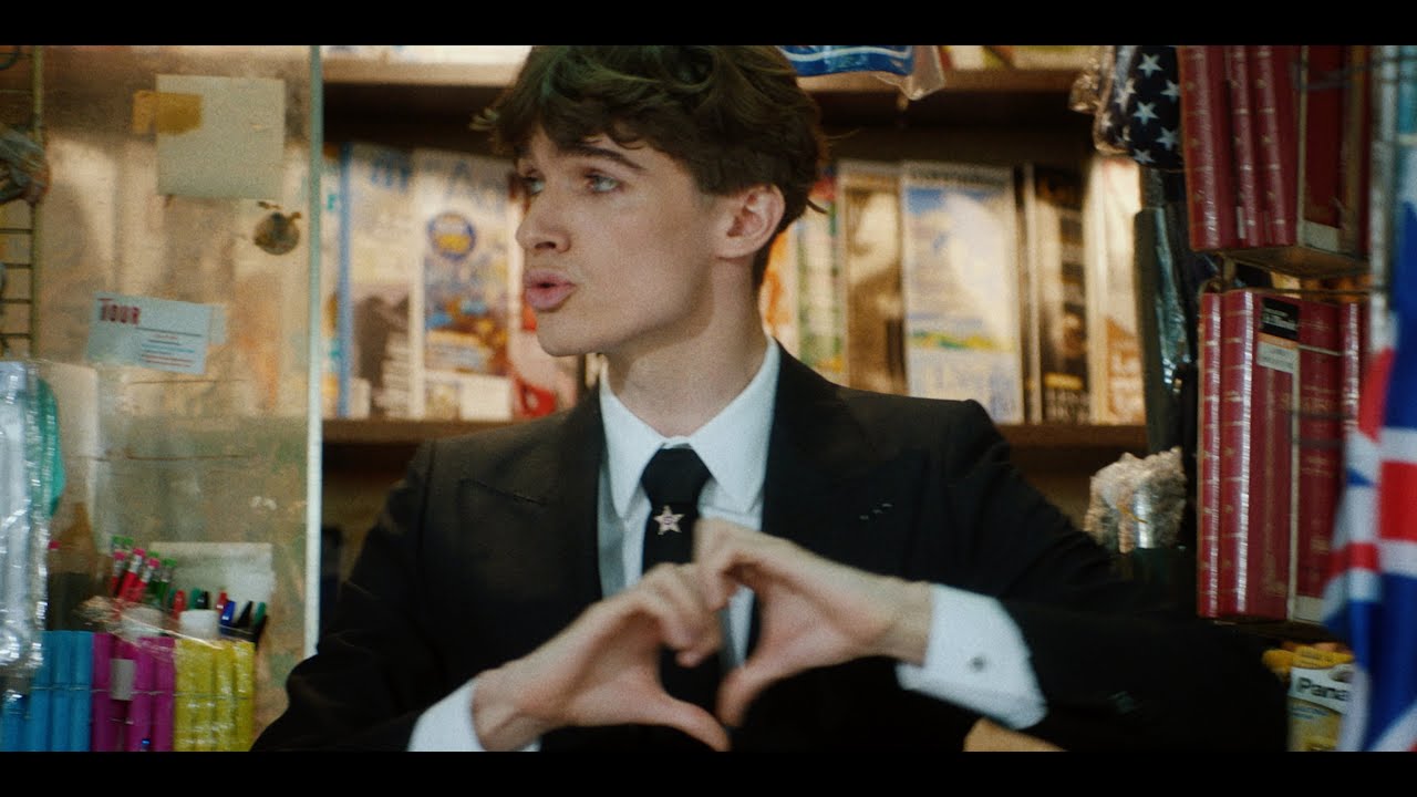 PIERRE DE MAERE - Roméo (Clip Officiel)