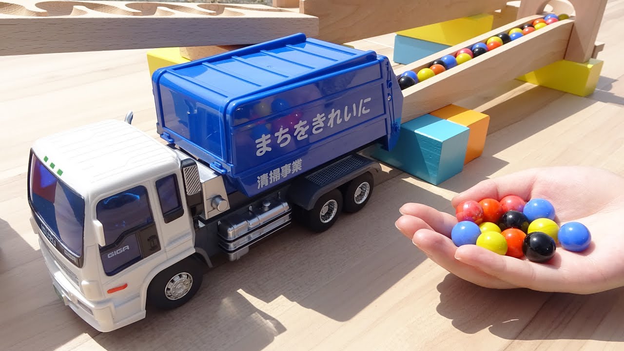 Marble Run Race  ☆ Garbage truck, postal car & HABA, Japanese carpentry course # 40