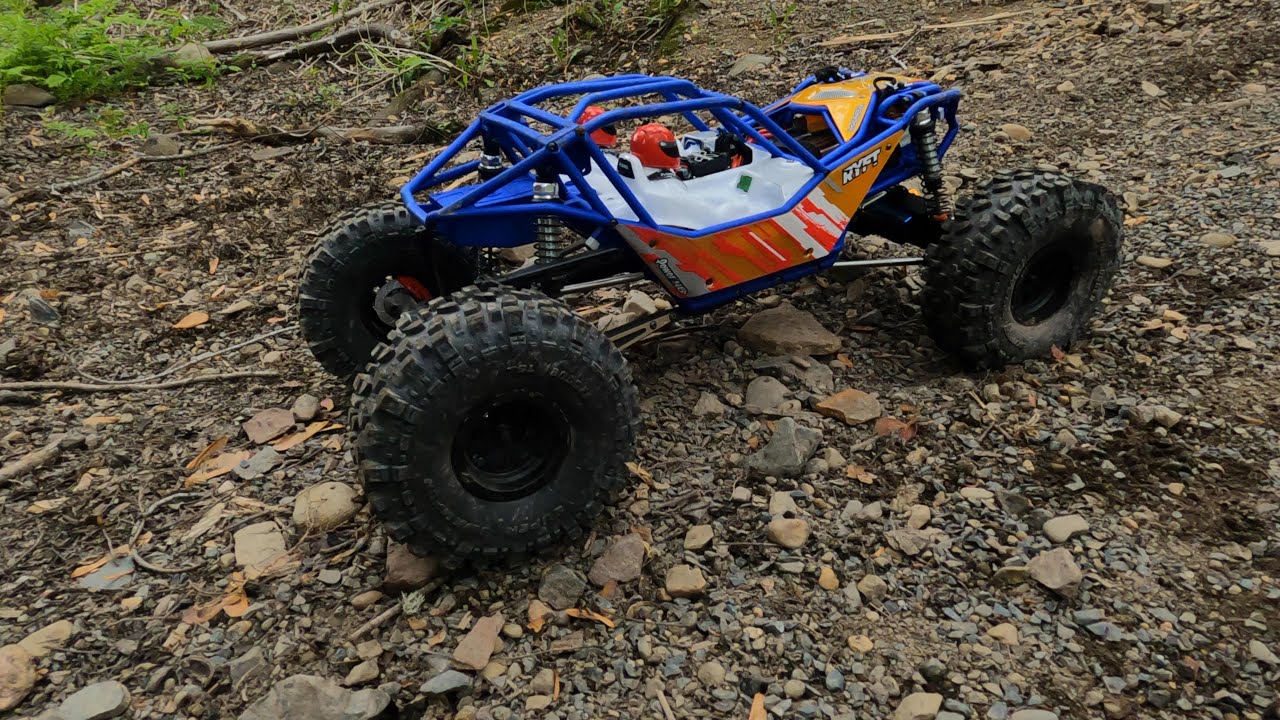 Castle Creations Mamba X/1415 2400kv powered Axial Ryft 1st run on 4s
