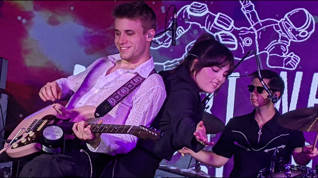 A Short Walk To Pluto - The Cranberries - Dreams (Cover) - El Mocambo - 2023-07-15