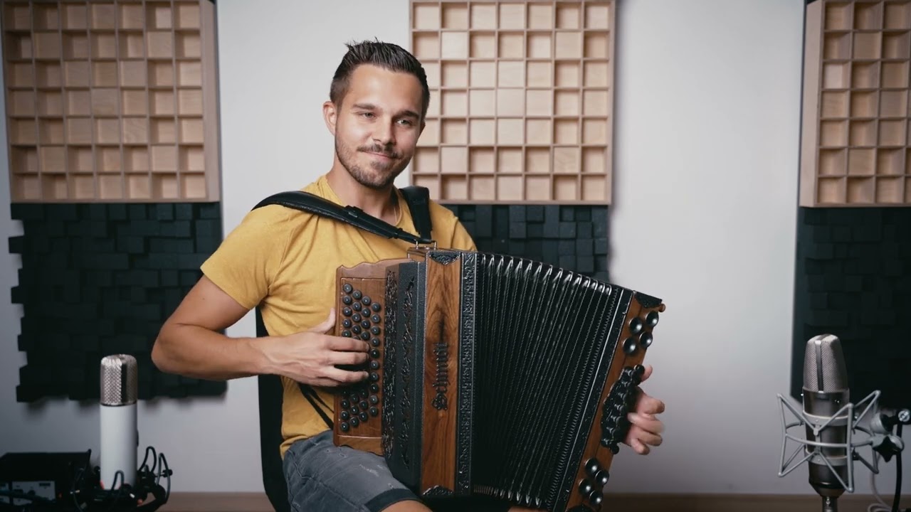 Richi Abenthung spielt „Fürn Vota“ | Steirische Harmonika