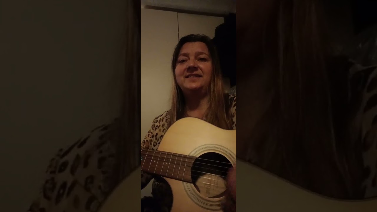 Magyar-OK&eacute; egy&uuml;ttes A biciklit tekerni kell ( zene, sz&ouml;veg N&eacute;ro Kata)