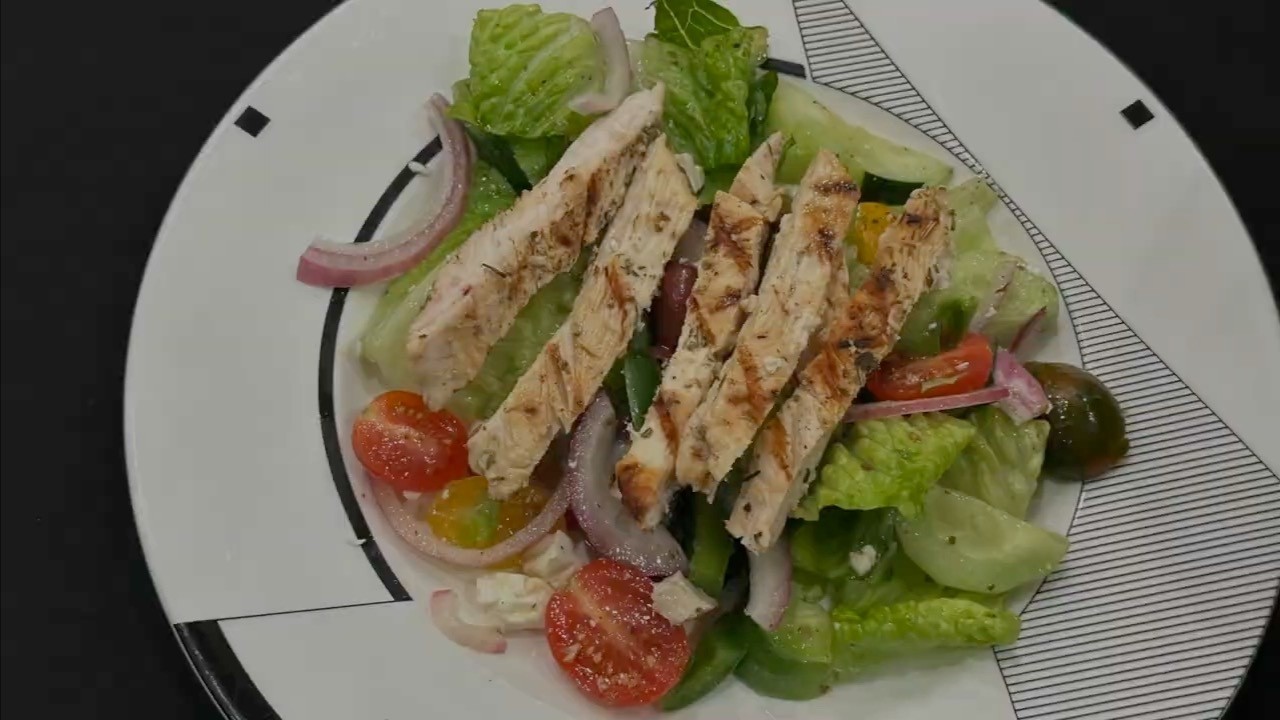 DeFabio Difference: Grilled Chicken Greek Salad