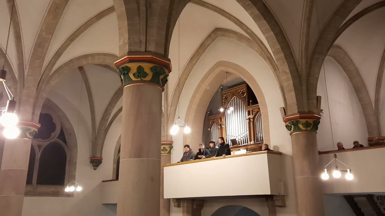 GL 239 Zu Bethlehem geboren...gesungen von über 600 Birkungern
