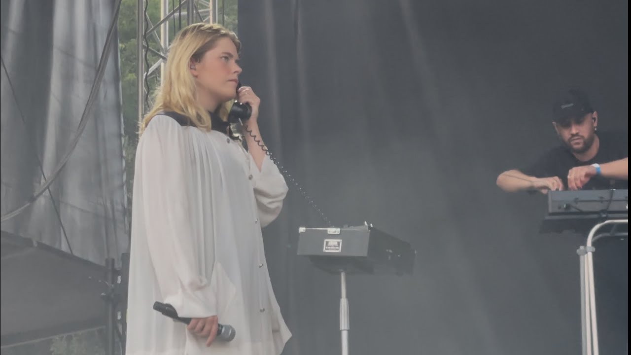 Zaho de Sagazan - Dis-moi que tu m’aimes (Live at Vélodrome d’Arcachon 24/07/2025)
