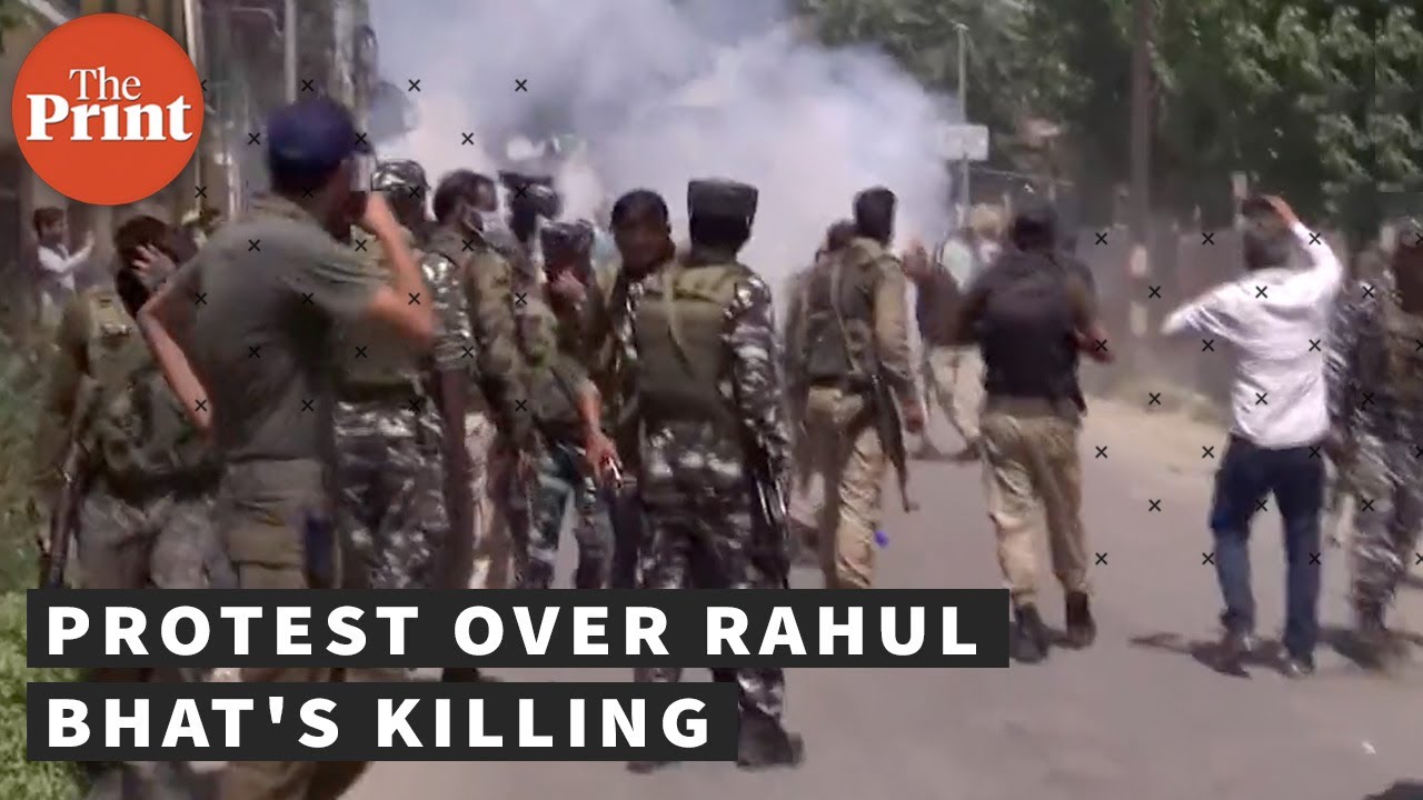 Kashmiri Pandits protest against killing of Rahul Bhat in J&K's Budgam