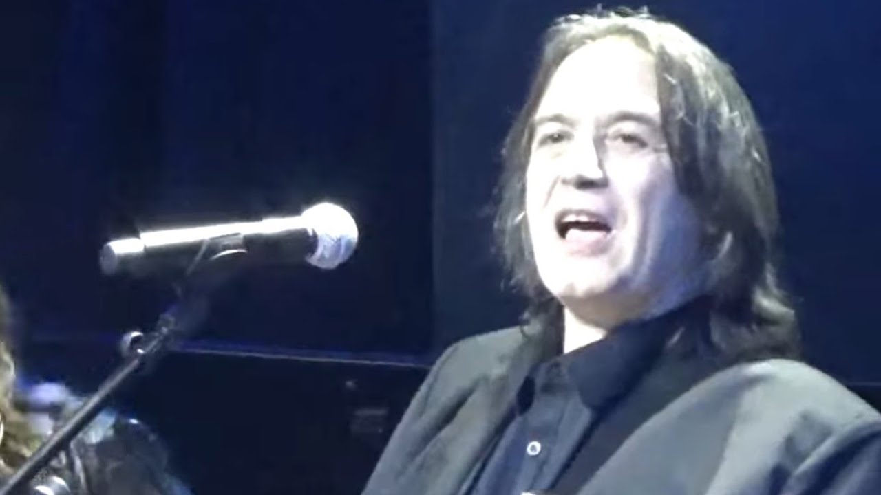 Γιάννης Κότσιρας unplugged στις συναυλίες του  Μέντα 88  27 Ιανουαρίου 2026 στο  ωδείο Αθηνών.