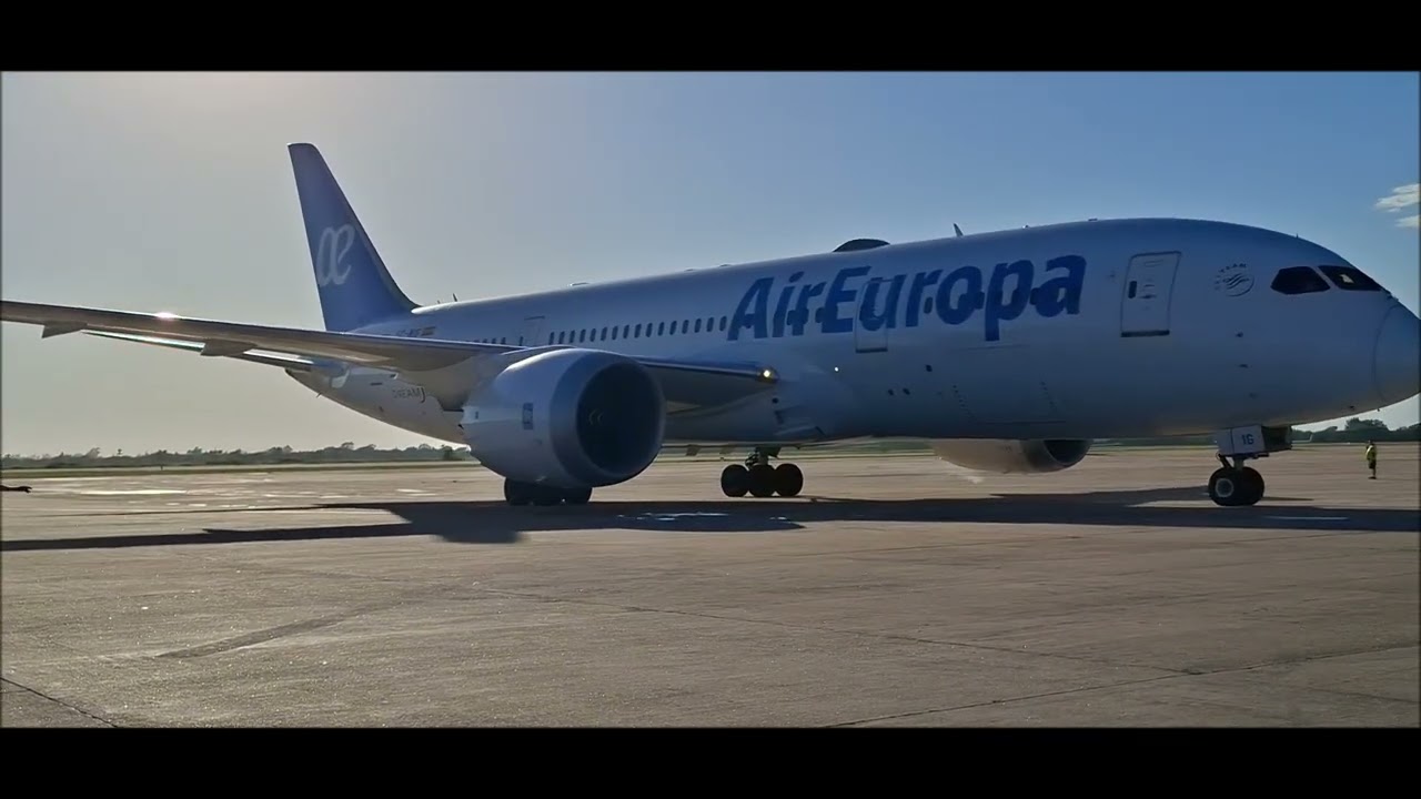 Boeing 787-8 EC-MIG de Air Europa, en Cordoba (27DIC25)