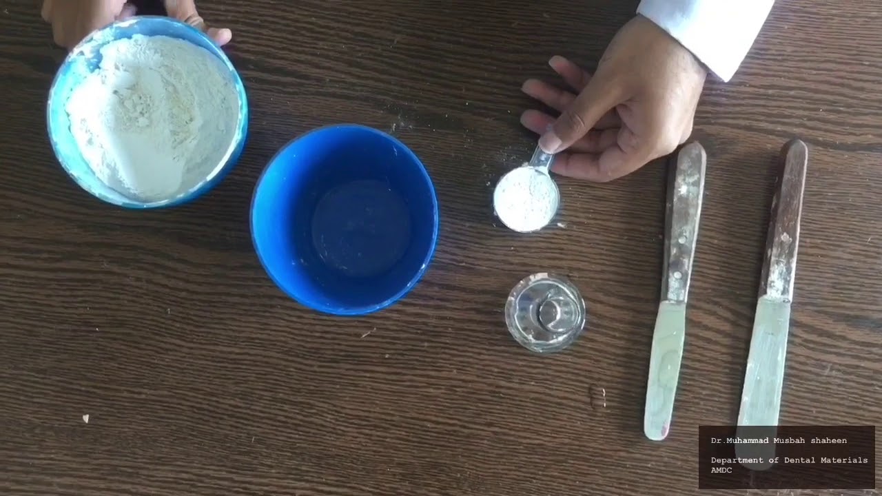 Mixing and manipulation of dental model plaster