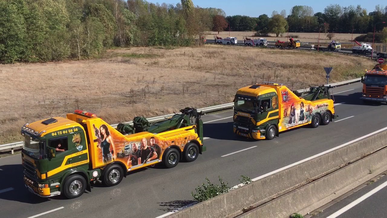 Record du plus grand défilé de dépanneuses au monde battu à Moulins (France)