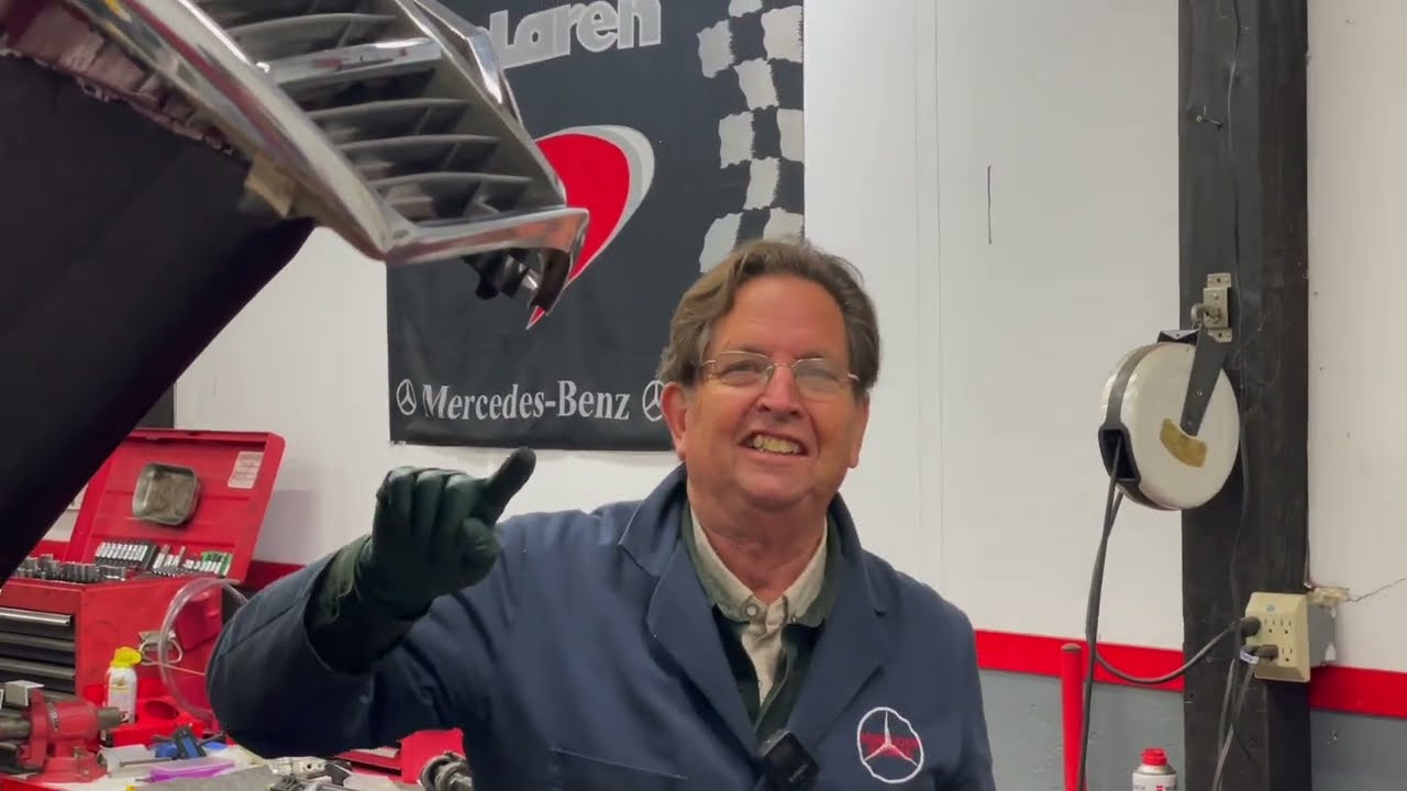 1972 to 1989 R107 Mercedes SL Convertible Hood Design Flaw: How to Avoid Injury