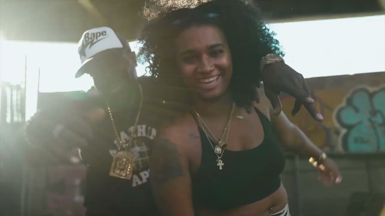 Black Geez and Maino - Gunz & Roses ft. Savvy