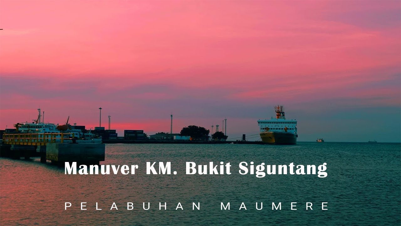 BEGINILAH PROSES KAPAL PELNI BUKIT SIGUNTANG BERTOLAK DARI DERMAGA MAUMERE