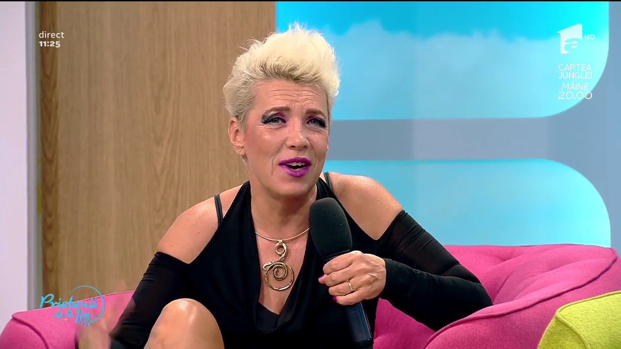 Silvia Dumitrescu arată senzaţional la 58 de ani! Artista a făcut furori la mare!