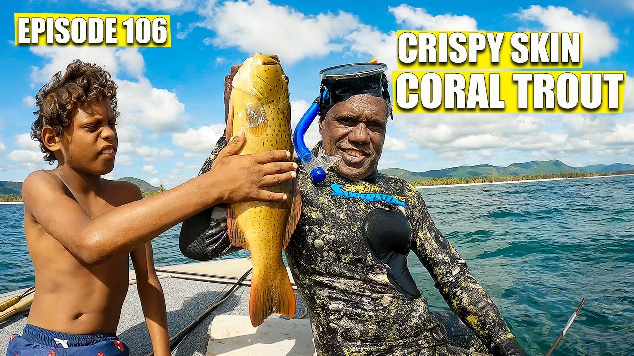Hunting for dinner in DEADLY WATERS off Northern Australia |Coral trout & Crayfish
