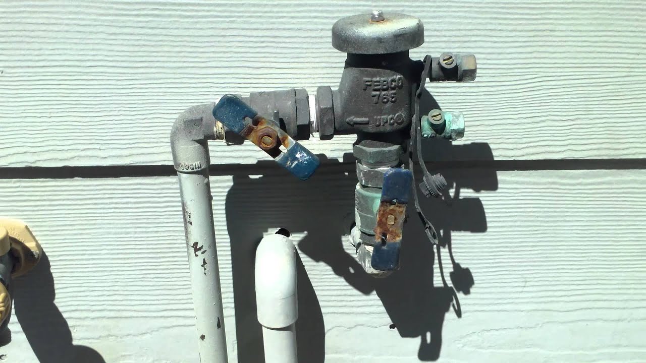 Thornton Landscape Contractor Tells How To Turn On A Sprinkler System