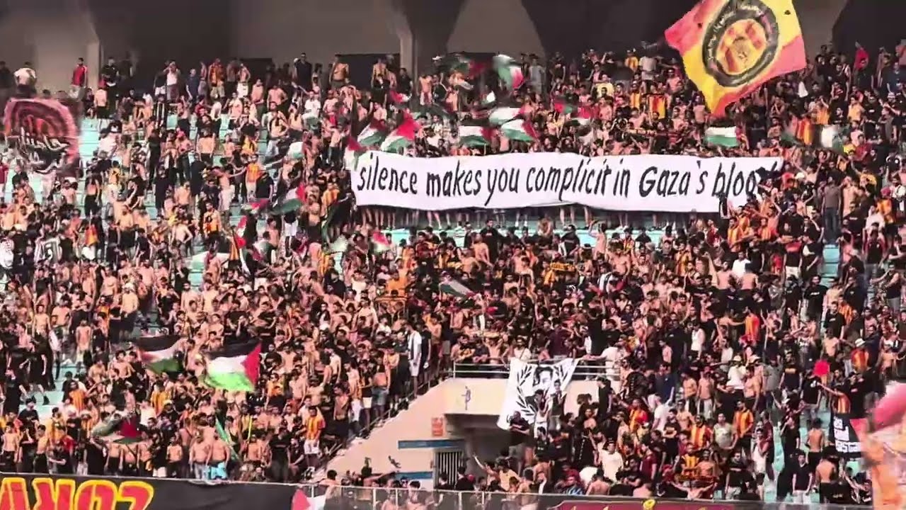 Curva Sud Tunis / Espérance Sportive de Tunis 2 - 0 Avenir Sportif de Soliman 