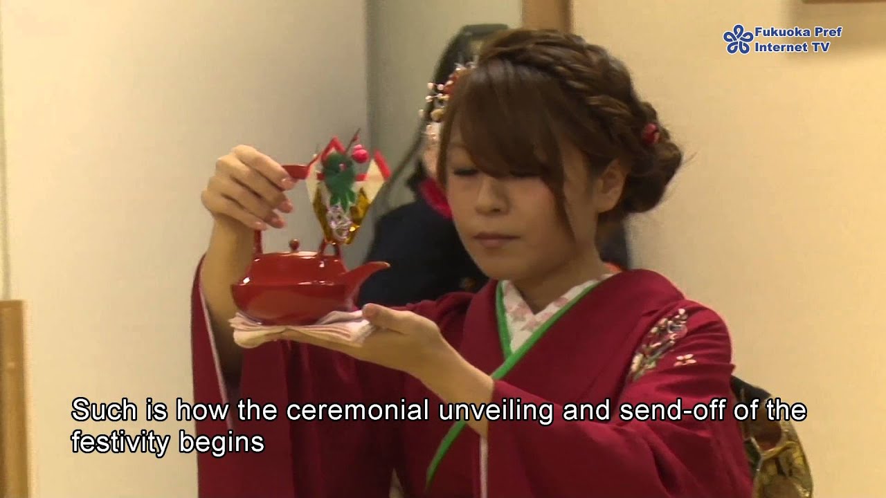 Kasuga Mukooshi Bridegroom Pushing Festival