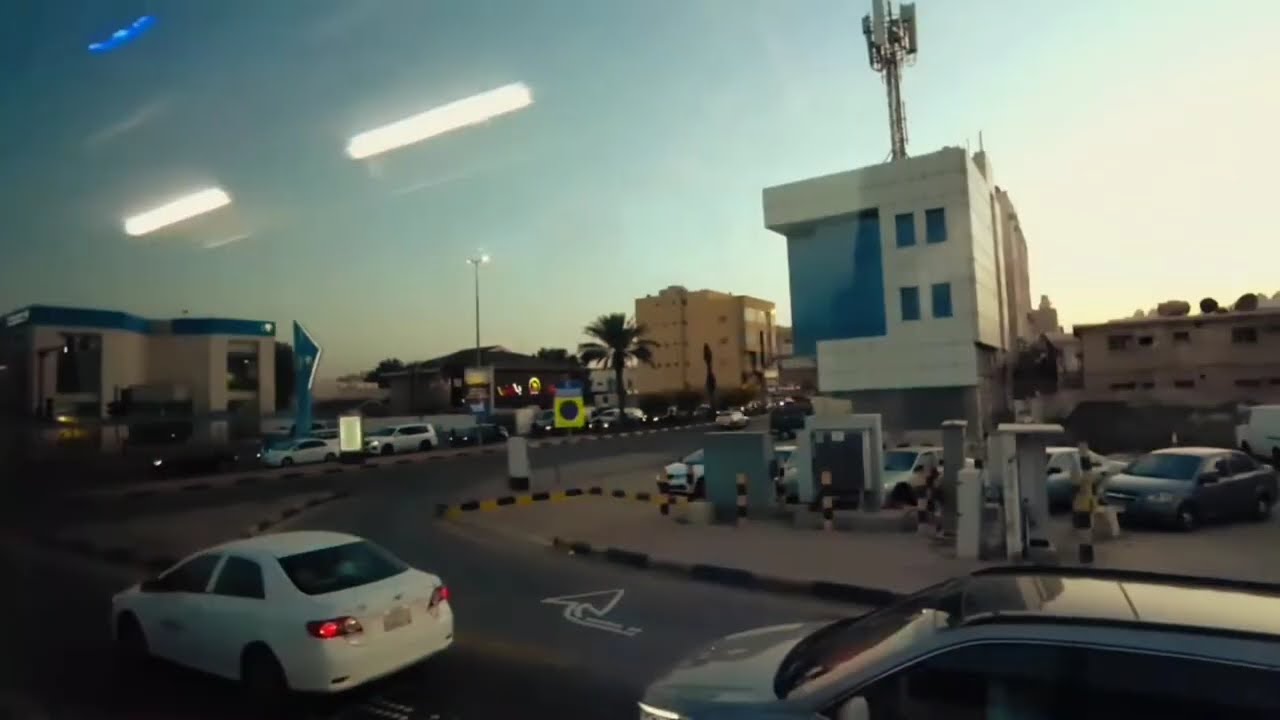شوارع الدمام التصوير من الباص فيديو سريع.