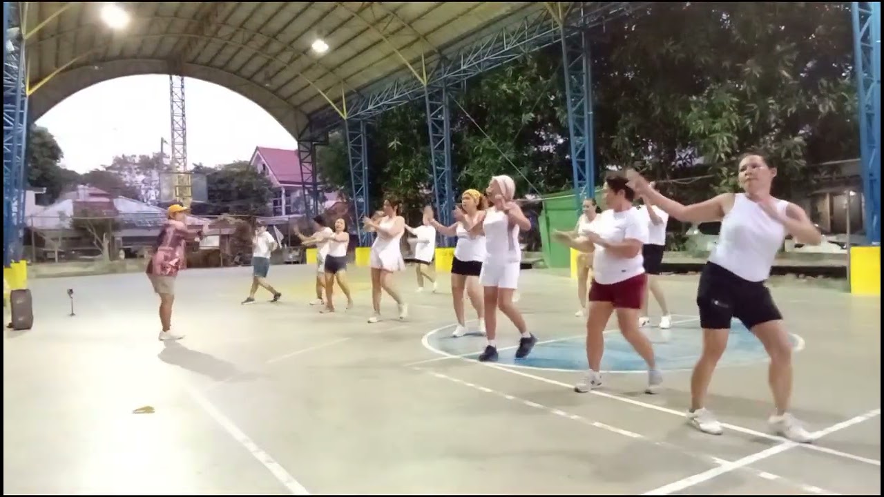 Just carry on. #dancecover #003