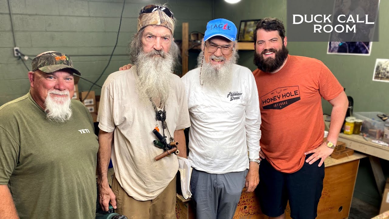 Phil Robertson Fooled the FBI Without Saying a Word | Duck Call Room #42