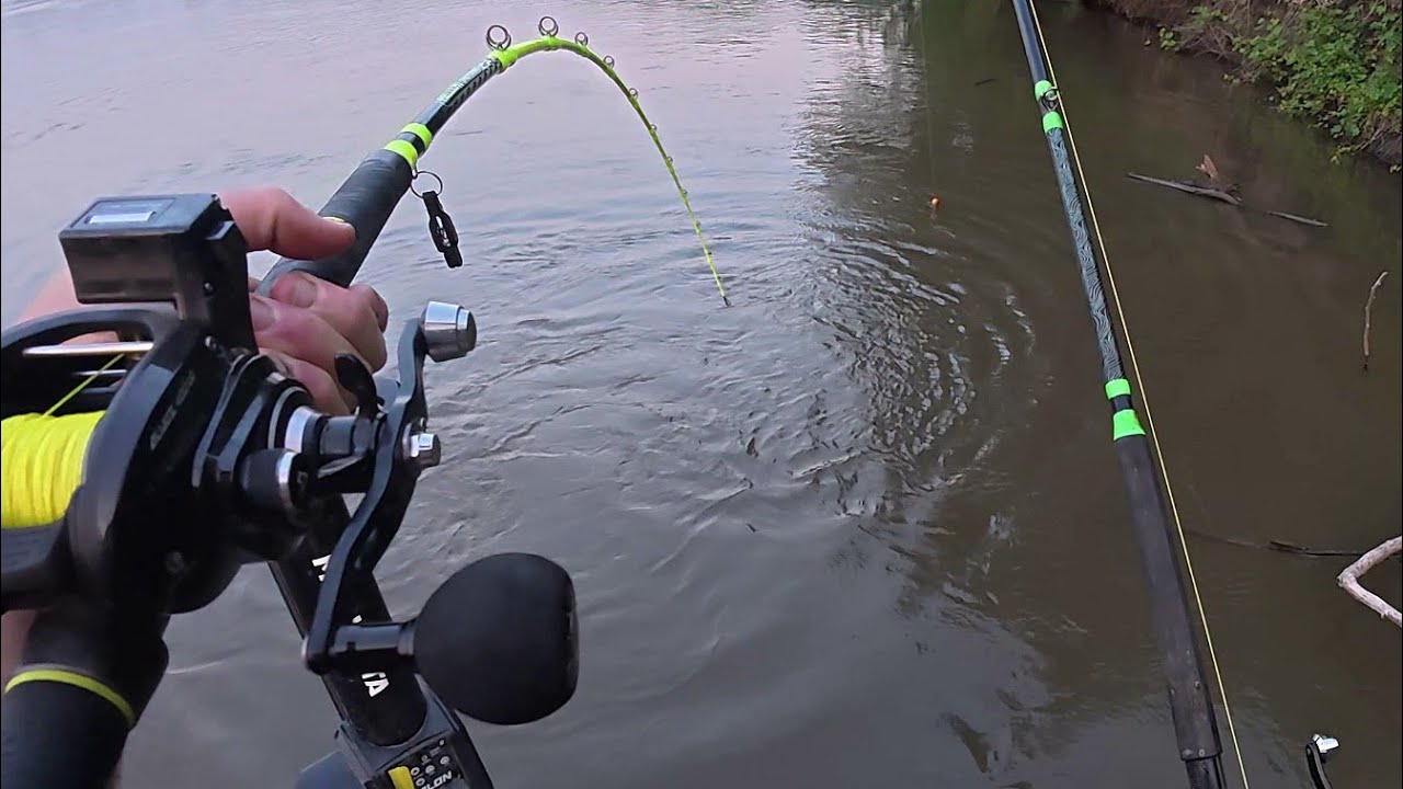 ALL NIGHT River Fishing!!! (The BEST Catfish Rig)