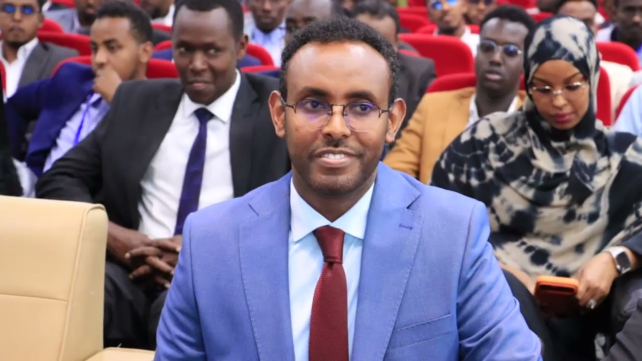 Ra’iisul Wasaare ku xigeenka XFS oo furay Shirweynaha Qaran ee Kaabayaasha Dhijitaalka Soomaaliya.