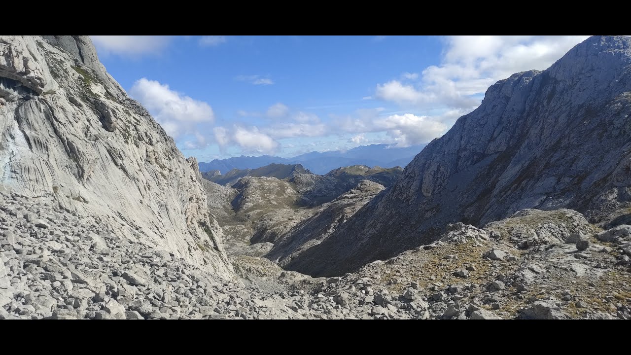 Ruta al pico San Carlos, Macizo Central de los Picos de Europa.