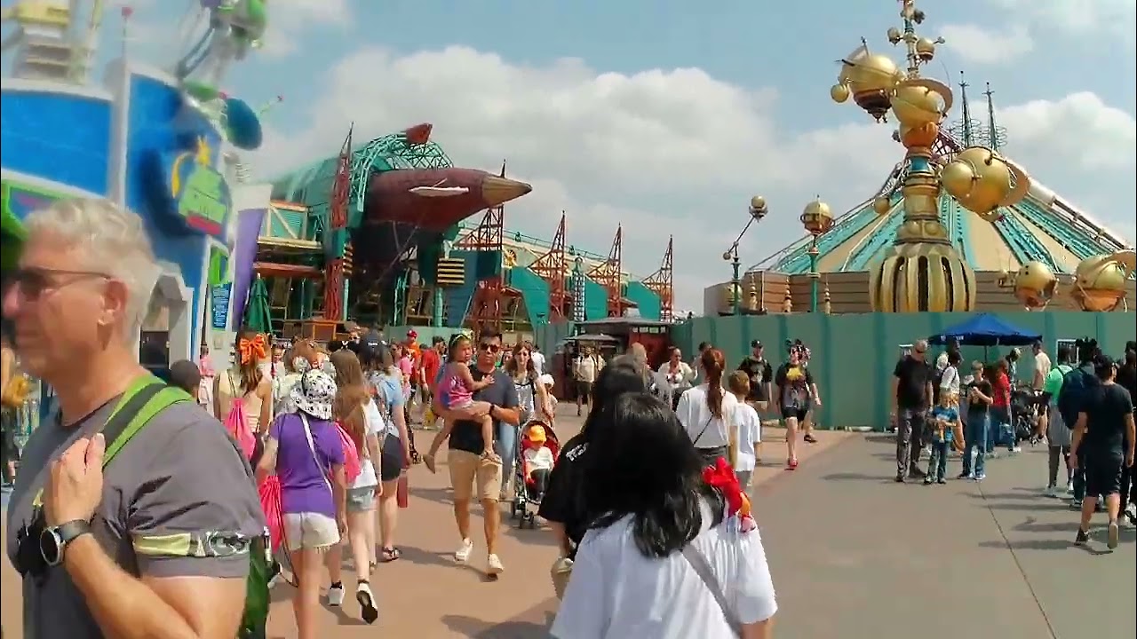 jalan2 di Disneyland Park Paris. #tripkotije #tiktokgo #disneylandparis #fun #europetrip @Cupidxx 