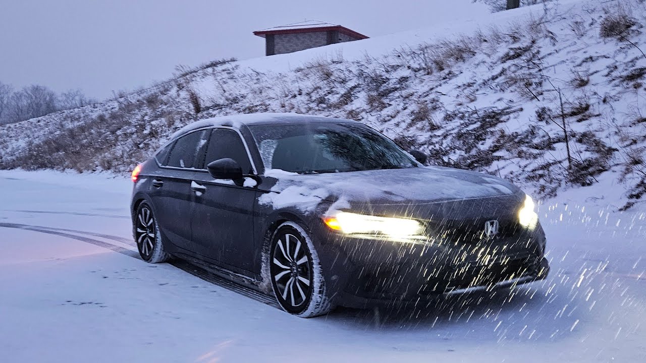 Winter Driving 11th Gen Honda Civic Hatchback EX-L