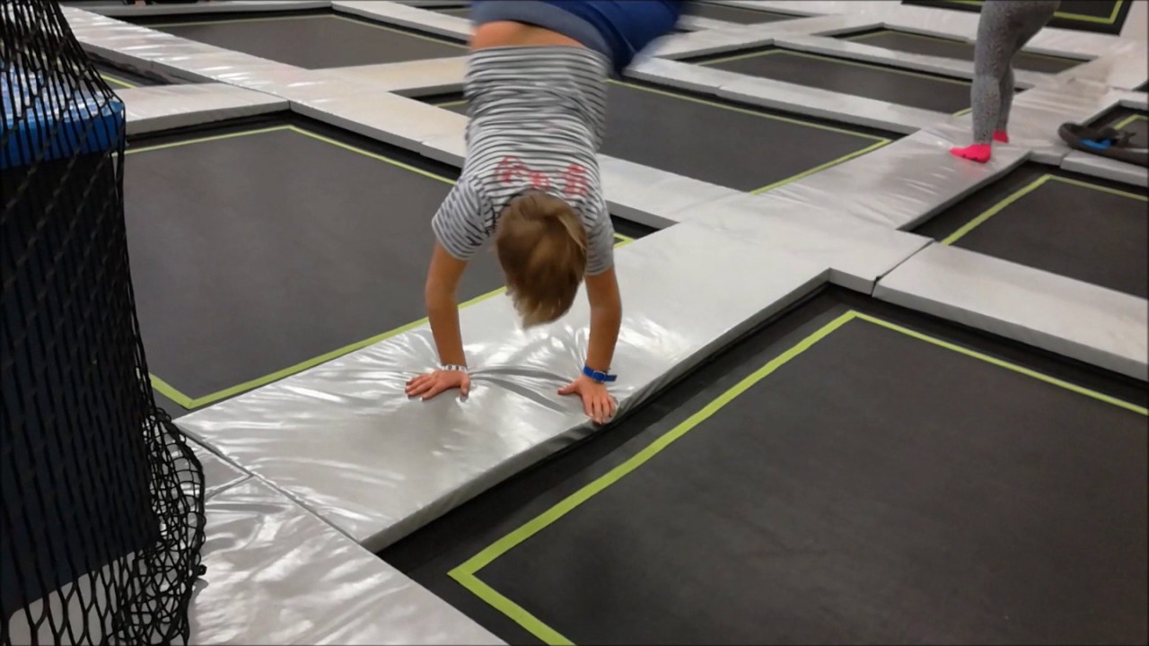 PARK TRAMPOLIN SALTOS!!!! FEAT. LOL ALE PADAKA