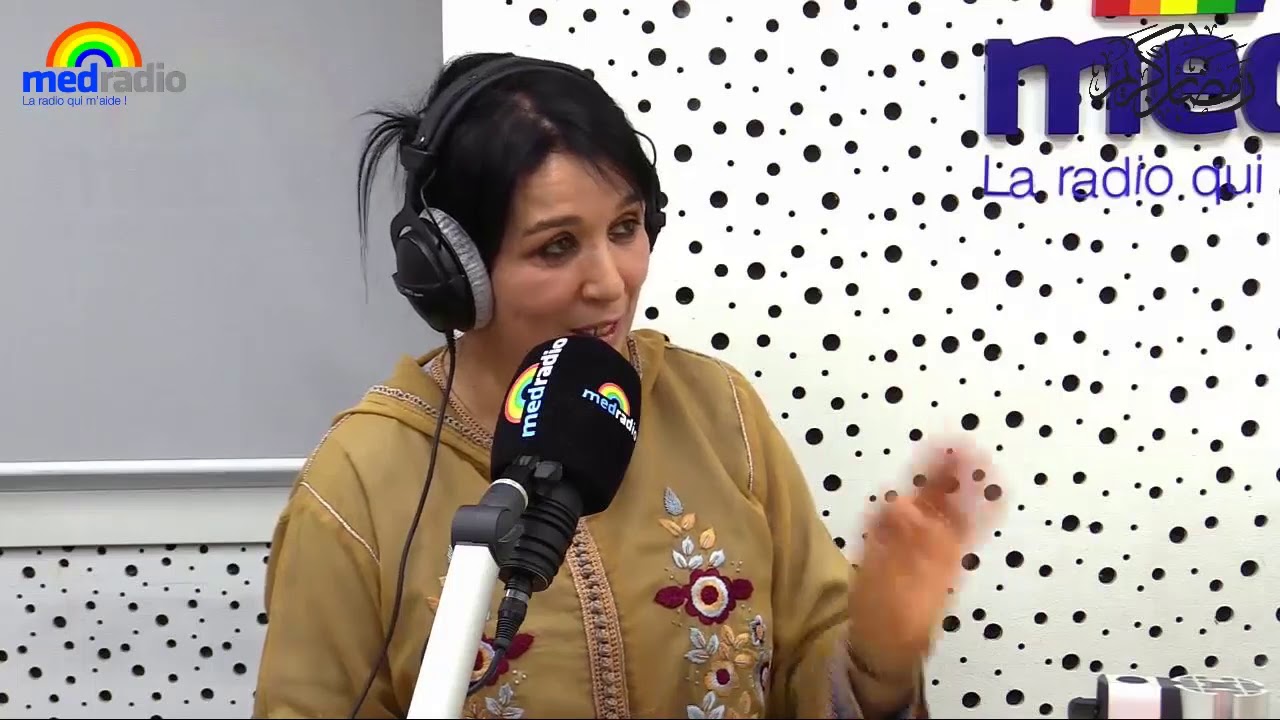 ماسكات تجميلية من قشور البيض والروز وعظم الفواكه