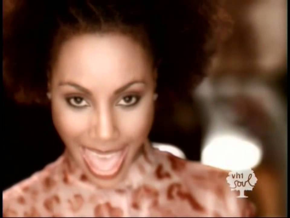 Adriana Evans - Love Is All Around (Mo Bump Remix) [Music Video]