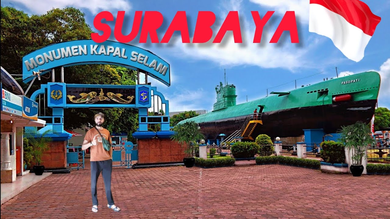 Подводная лодка музей, стоящая на берегу речки 🇮🇩 Submarine Monument ,  standing on the river bank