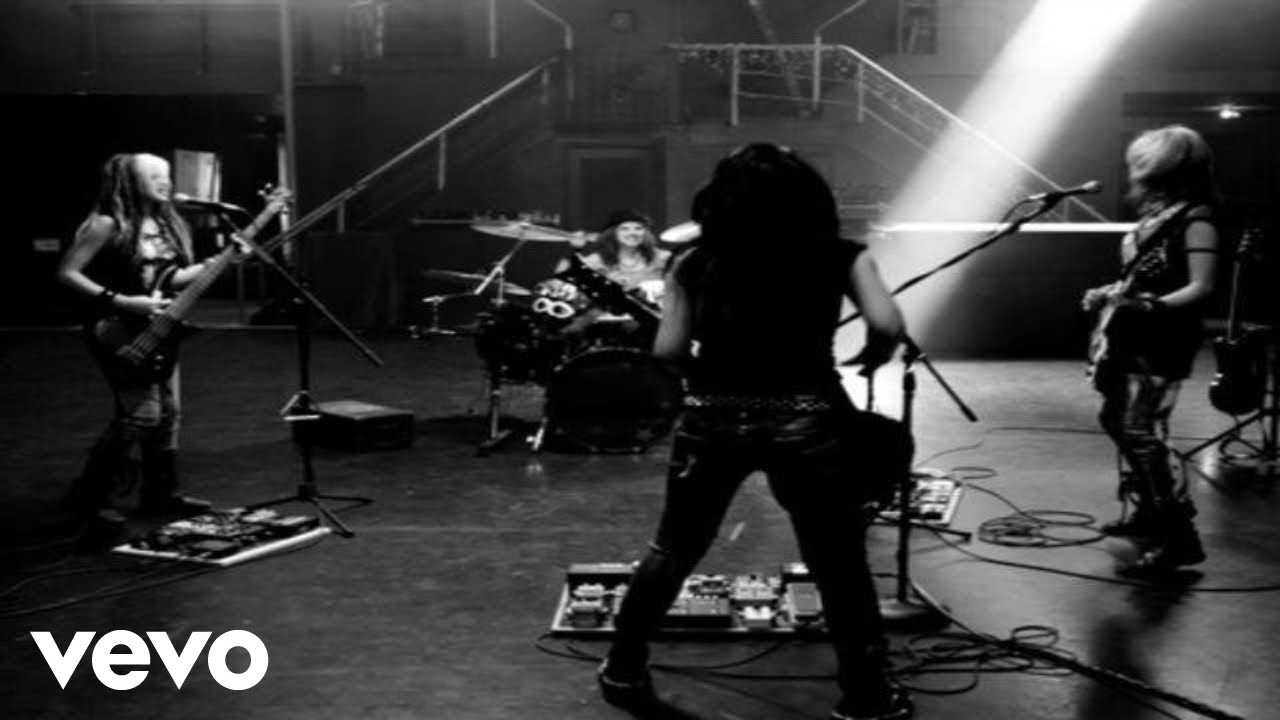 Cherri Bomb - The Pretender