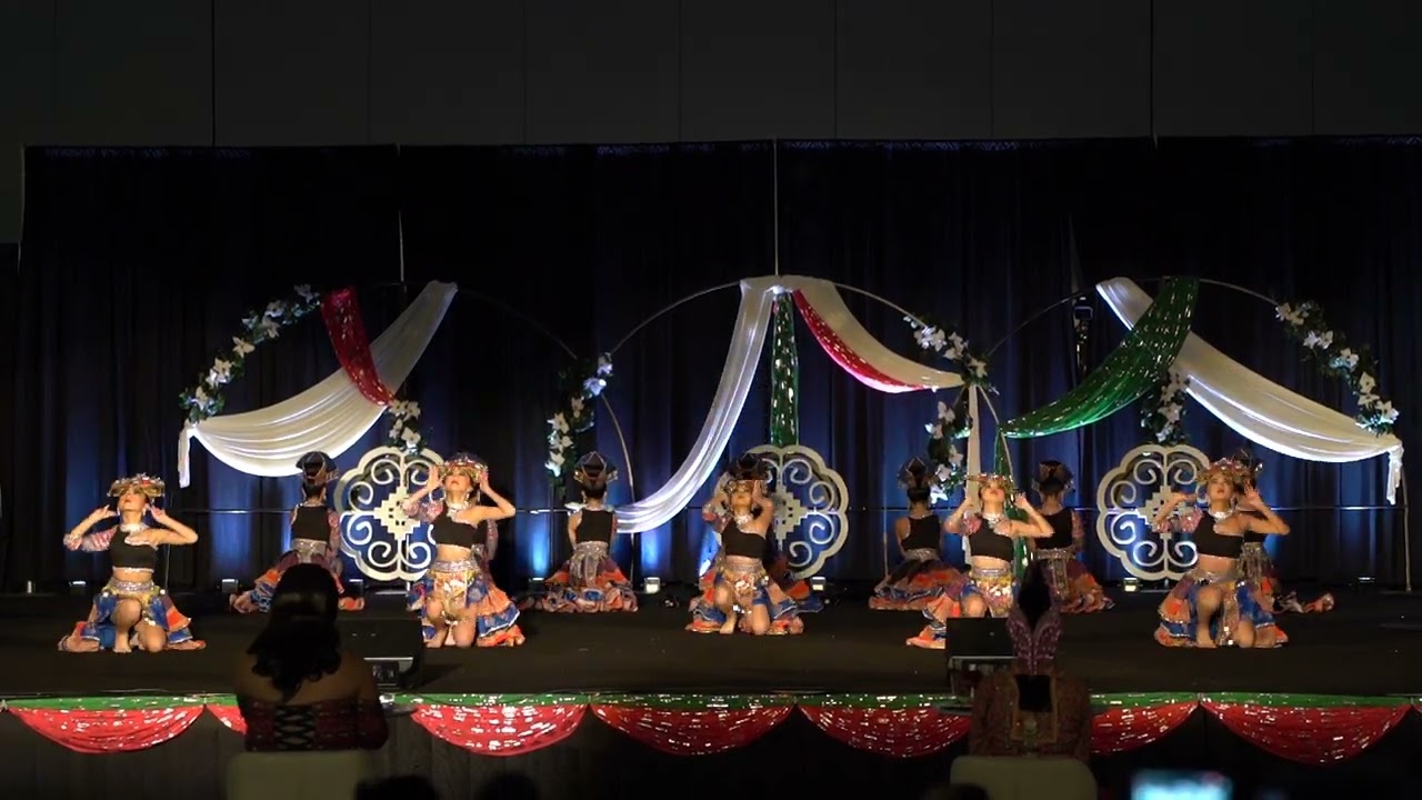 Ntxhais Ntsa Iab (R1) Milwaukee Hmong New Year 2022-2023